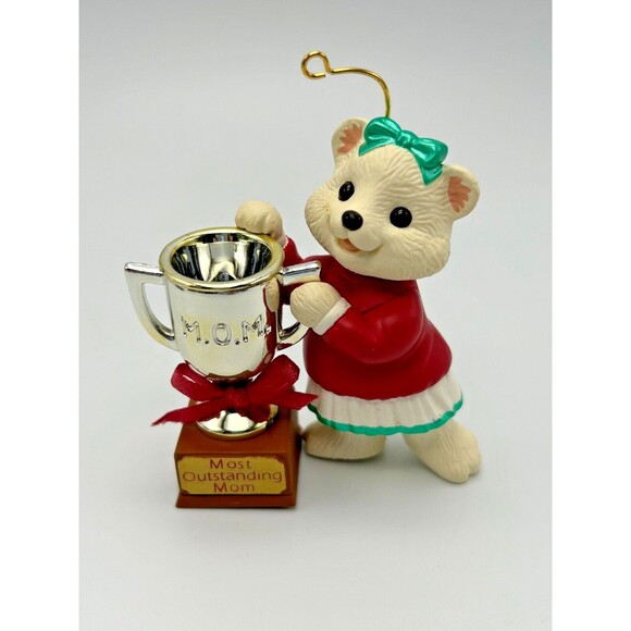 VINTAGE 1994 Hallmark Keepsake Ornament- Most Outstanding Mom/Mother- Teddy Bear - Picture 2 of 12